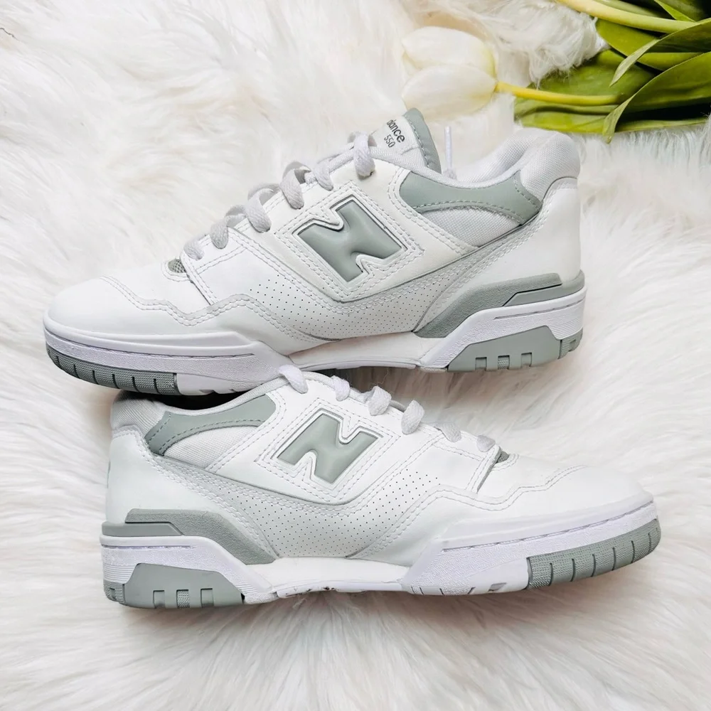 New Balance 550 Sneakers - Picture 5 of 9